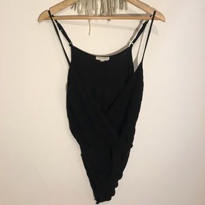 One piece (tank top)